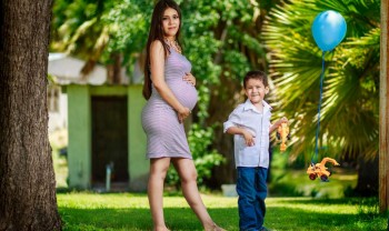 010_karen_dominguez_pps_pregnant_session_sesion_embarazo_maternity_photoshoot_fotografia_maternidad_lago_colina_chihuahua-1200.jpg